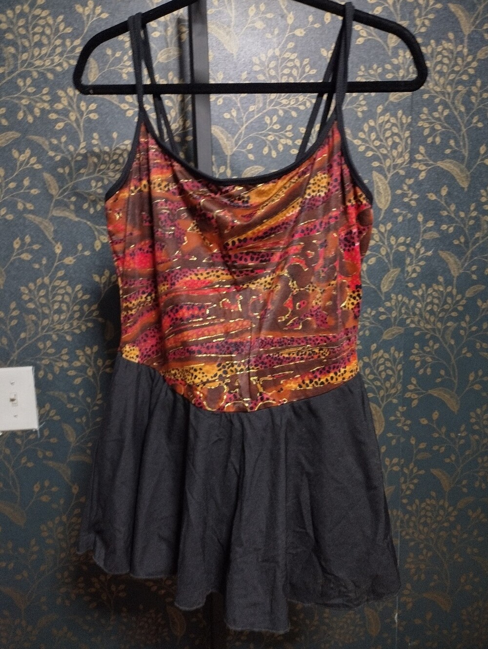 NEW Sirena suitable Solutions Skirted Bathing Suit